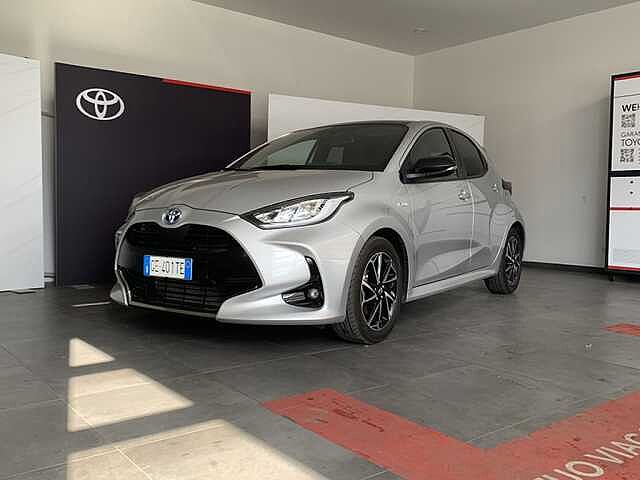 Toyota Yaris 4ª serie 1.5 Hybrid 5 porte Lounge