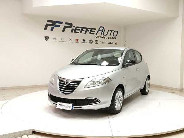 Lancia Ypsilon 3ª serie Ypsilon 1.3 MJT 16V 95 CV 5 porte S&S Silver