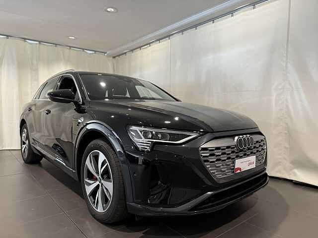 Audi Q8 e-tron 55 quattro