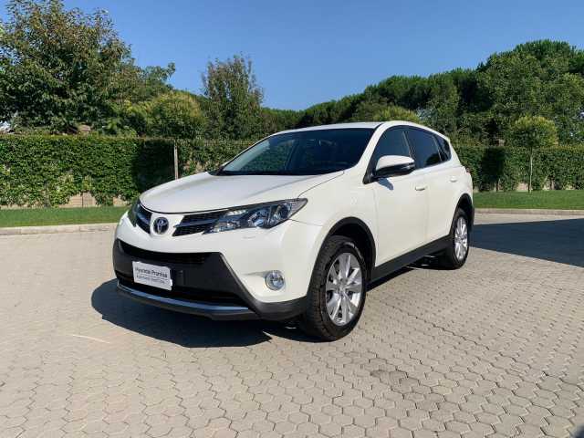 Toyota RAV4 4ª serie 2.2 D-CAT A/T 4WD Lounge