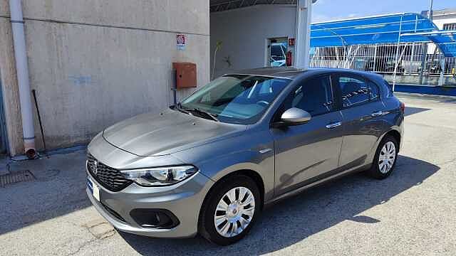 Fiat Tipo 1.3 Mjt S&S 5 porte Easy