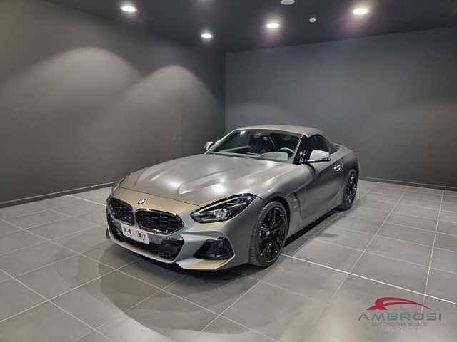 BMW Z4 M M40i Convertible Innovation Package