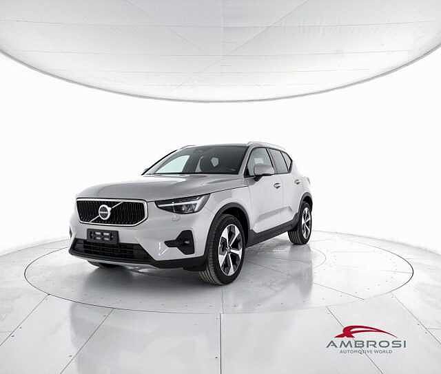 Volvo XC40 B3 Mild hybrid Benzina Core