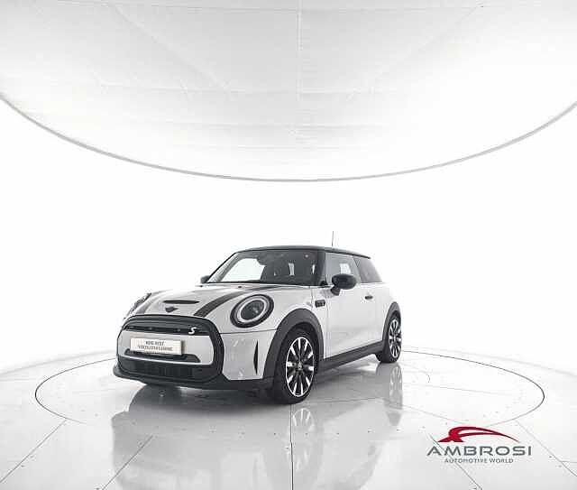 MINI Cooper SE 3 Porte SE Classic Premium Package